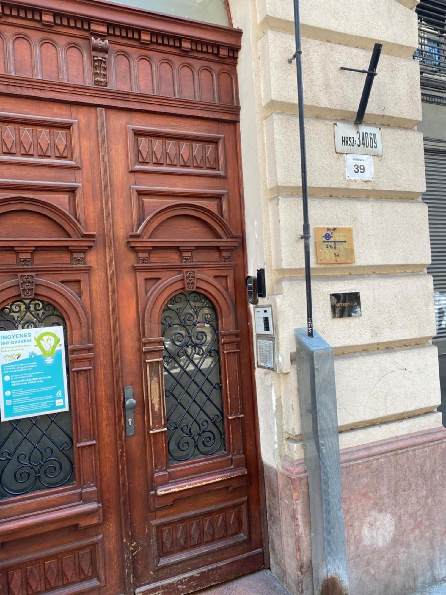 Bp-Est K39 Budapeste Exterior foto